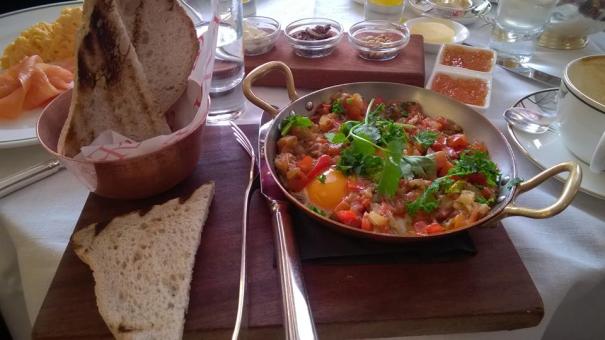 14518492_675693782594663_1886540389_n